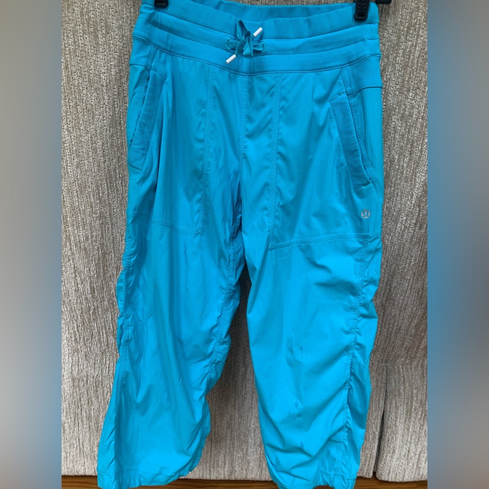 Lululemon-Dance Studio Mid-Rise Cropped Pants-3 pair